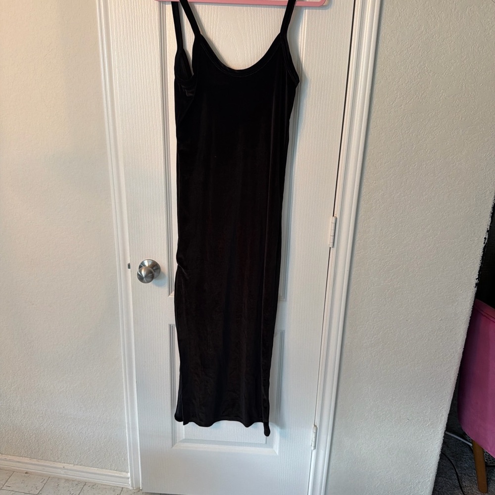 Brand New With Tags!
Elegant black velvet slip dress from Cake For Roses